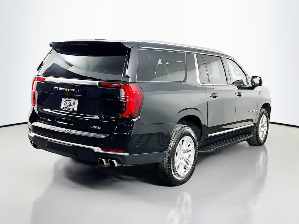 Used 2025 GMC Yukon XL Denali AWD/4WD image 5