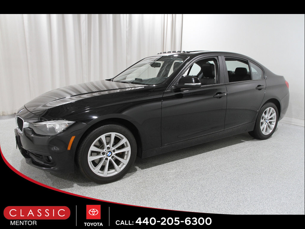 Used 2016 BMW 320i xDrive Sedan AWD/4WD image 3