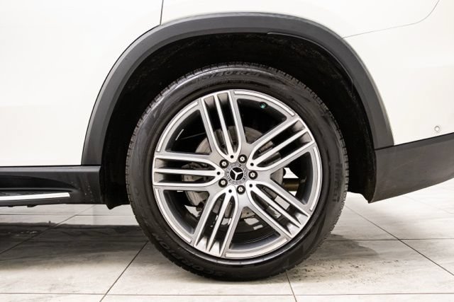 Used 2022 Mercedes-Benz GLS 450 4MATIC image 32