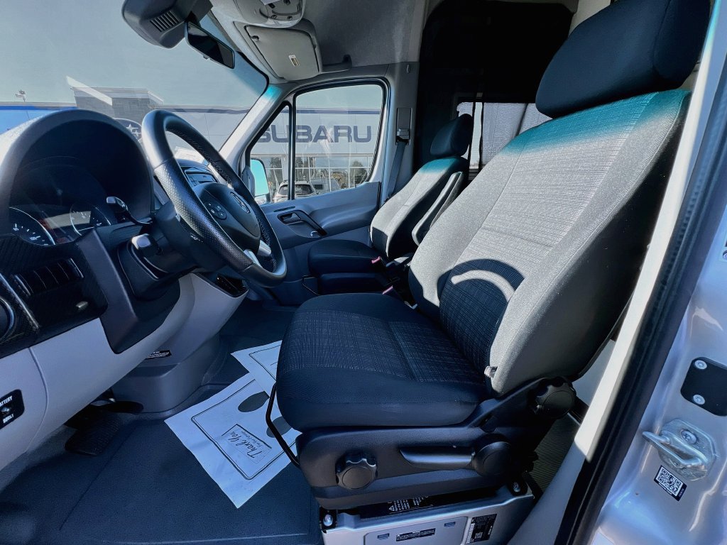 Used 2018 Mercedes-Benz Sprinter 2500 image 22