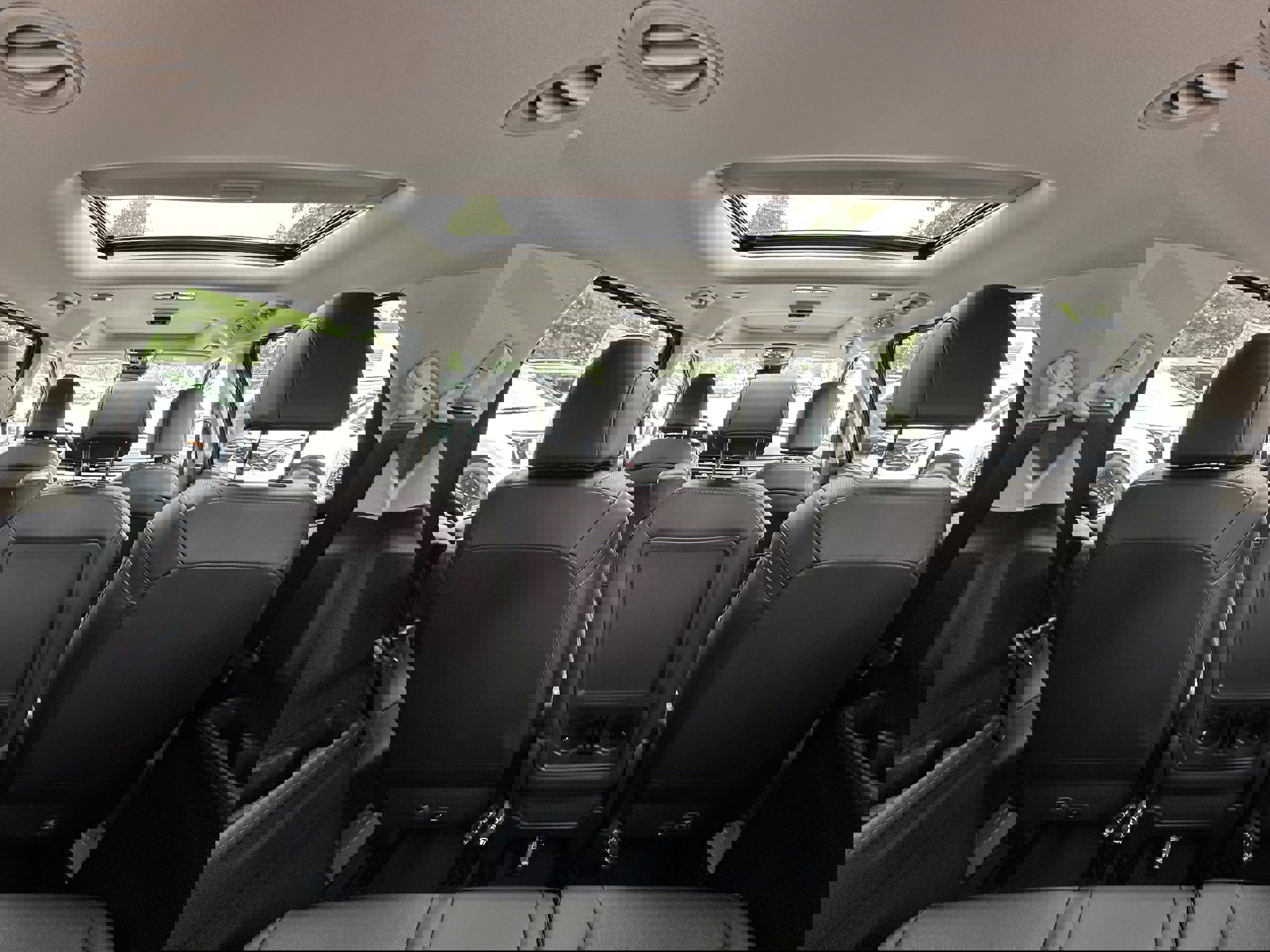 New 2026 Kia Carnival SX w/ SX Dark Edition Package image 12