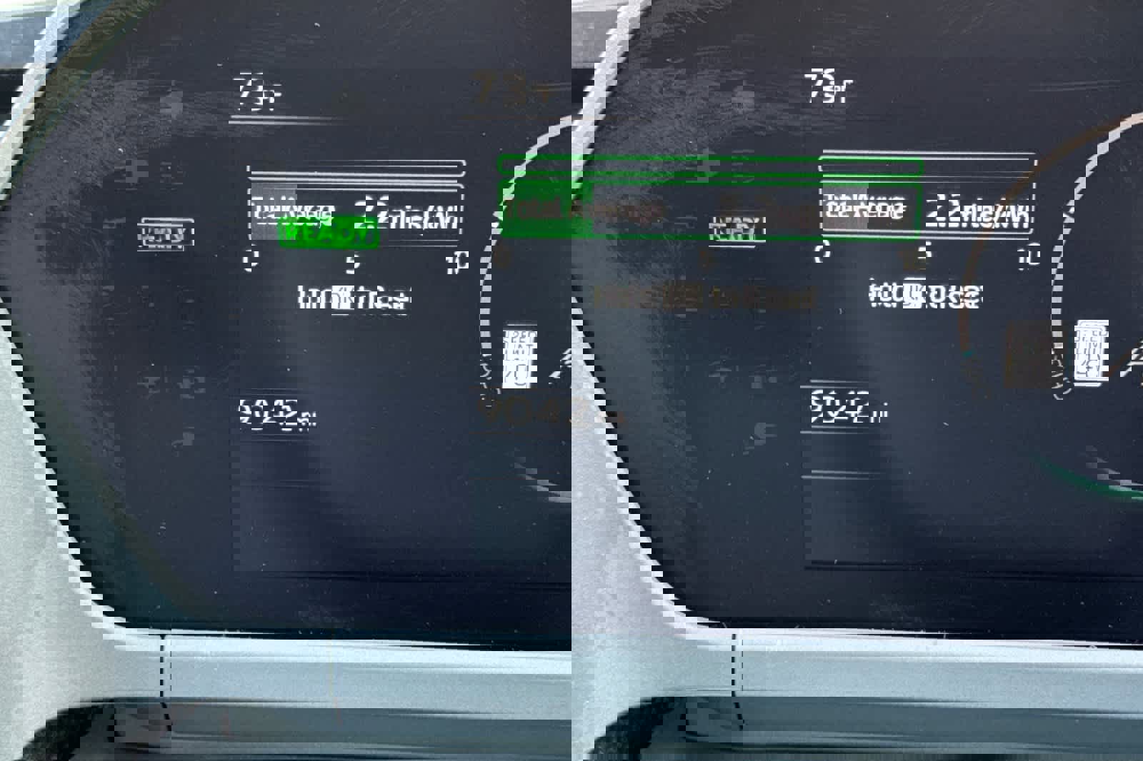 Used 2025 Toyota bZ4X FWD image 29