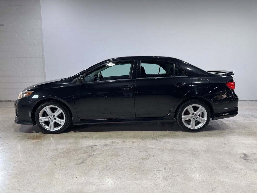 Used 2013 Toyota Corolla S w/ Premium Pkg FWD image 4