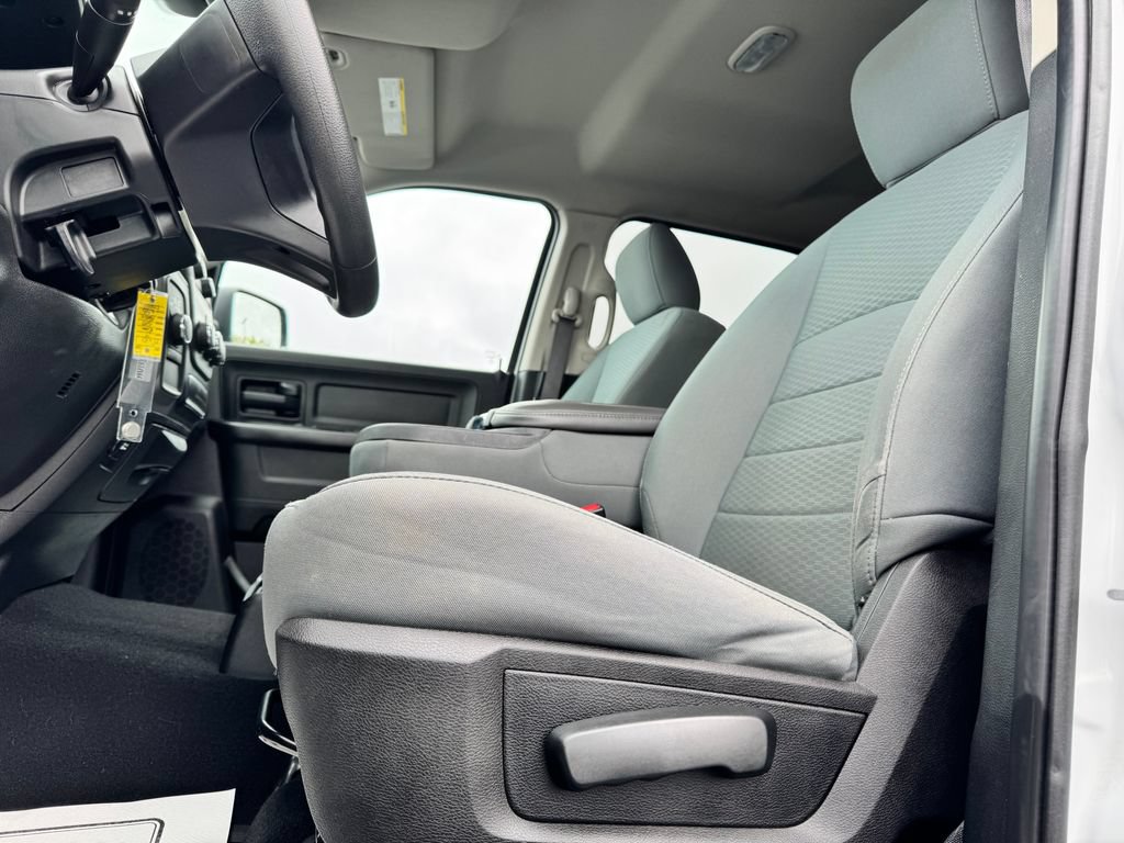 Used 2019 RAM 1500 ST w/ SXT Plus Group AWD/4WD image 17
