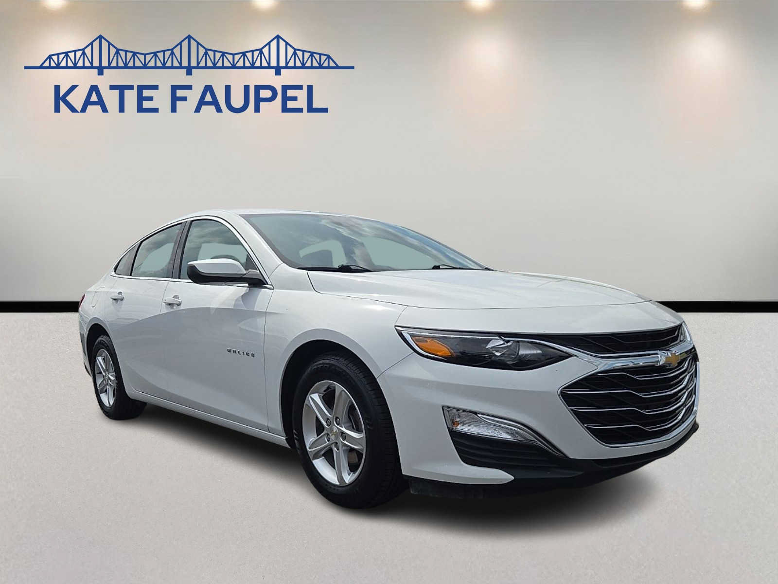 Used 2024 Chevrolet Malibu LS w/ Driver Confidence Package FWD image 1
