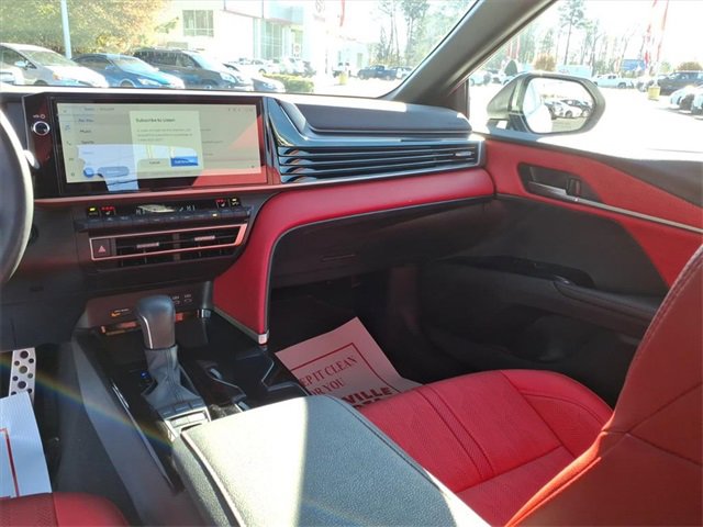 Used 2025 Toyota Camry XSE image 11
