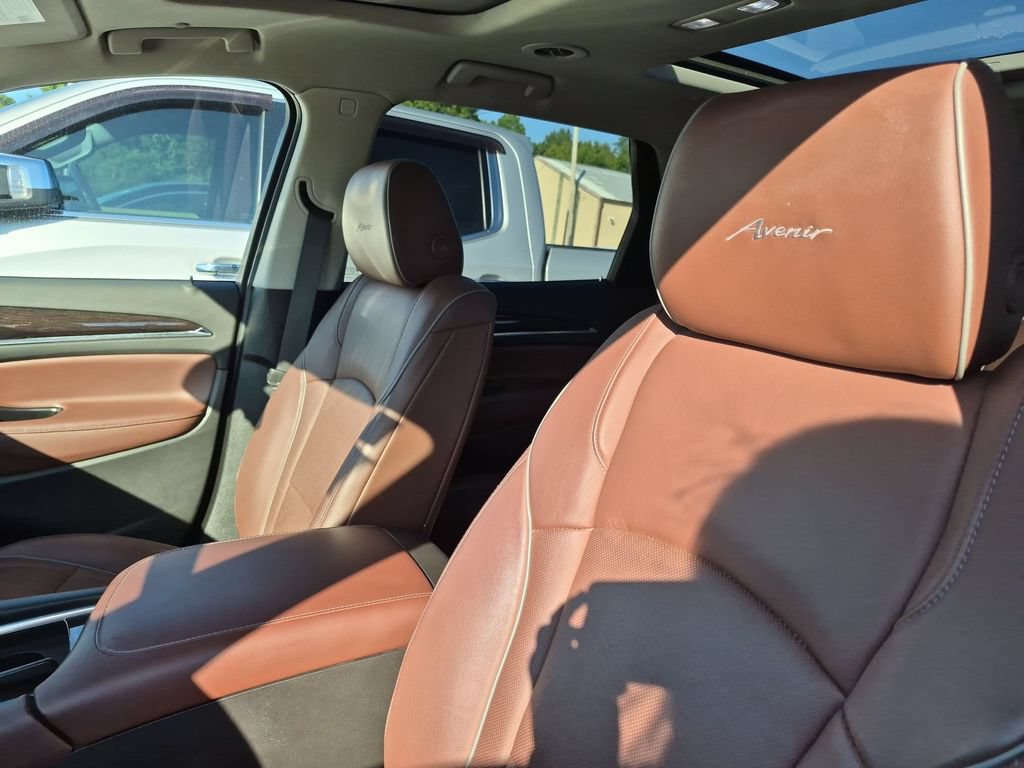 Used 2019 Buick Enclave Avenir FWD image 13