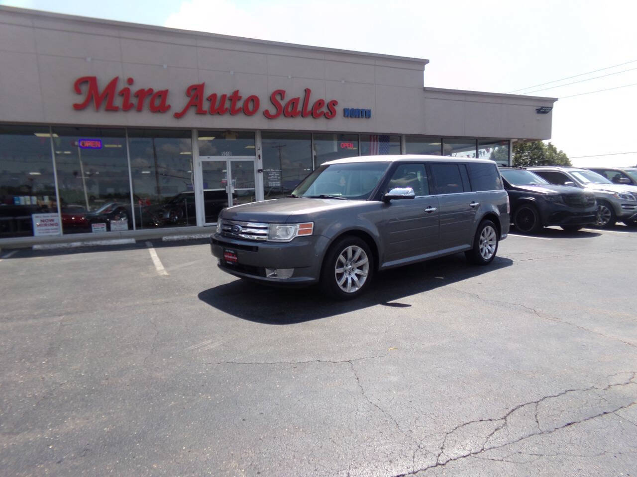 Used 2010 Ford Flex Limited FWD image 3