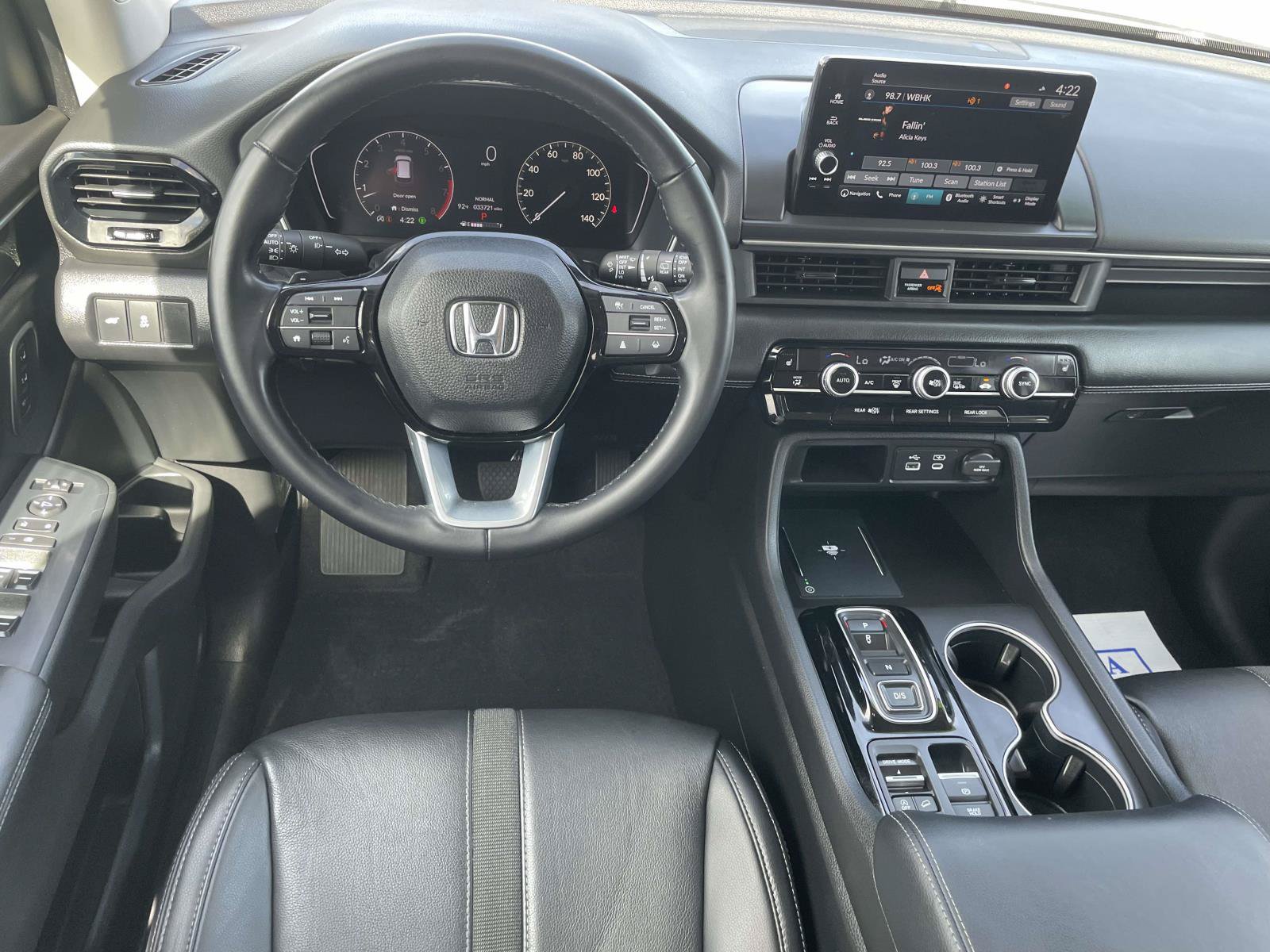 Certified 2023 Honda Pilot Touring image 9