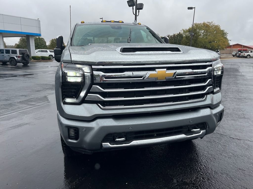 Used 2024 Chevrolet Silverado 2500 High Country w/ High Country Premium Package image 8