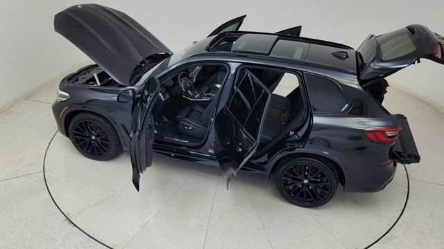 Used 2023 BMW X5 xDrive40i w/ M Sport Package image 89
