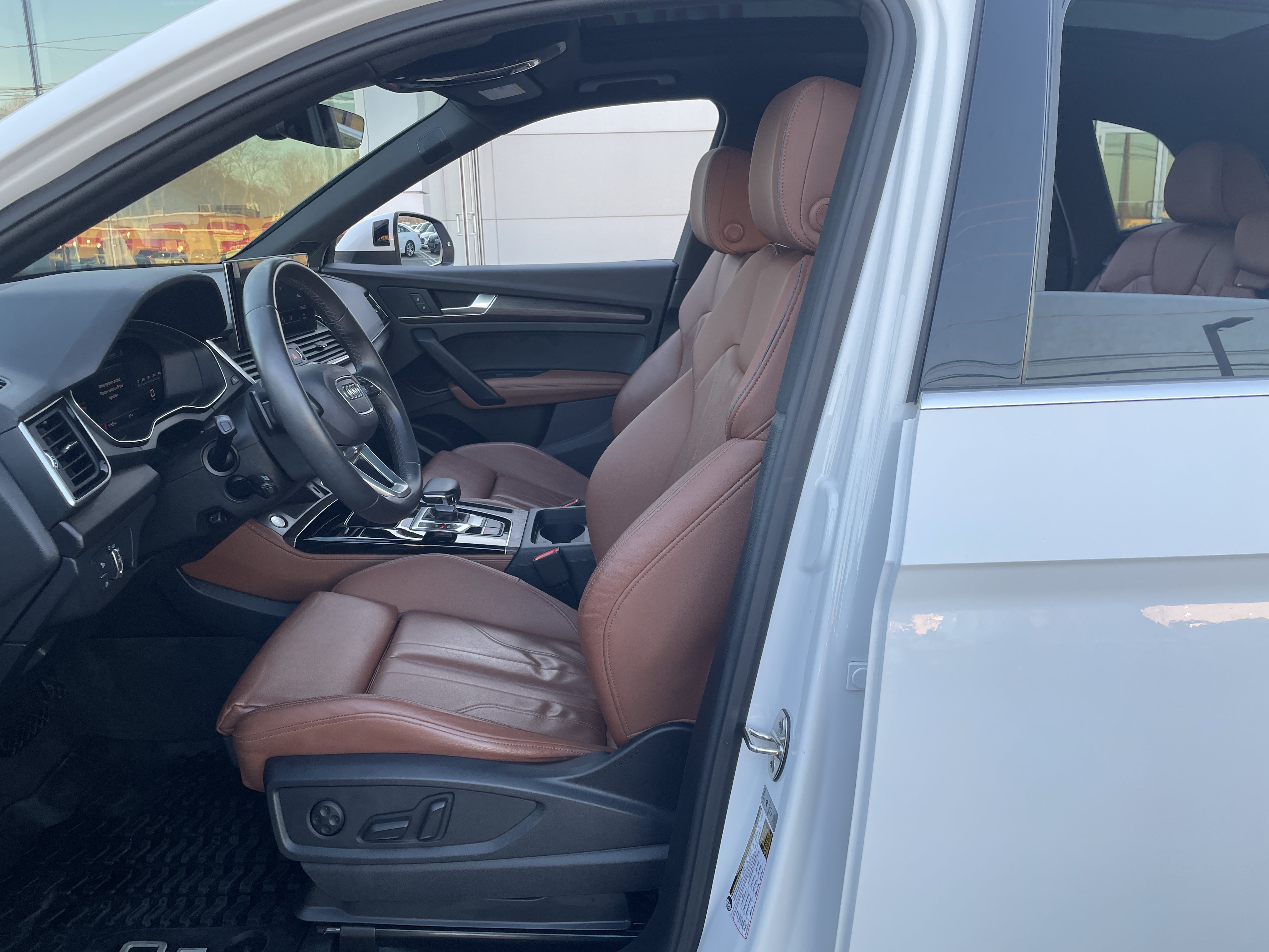 Certified 2024 Audi Q5 2.0T Premium Plus AWD/4WD image 7