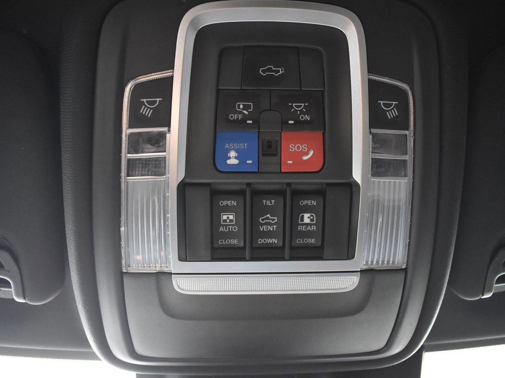 Used 2020 RAM 2500 Limited image 22