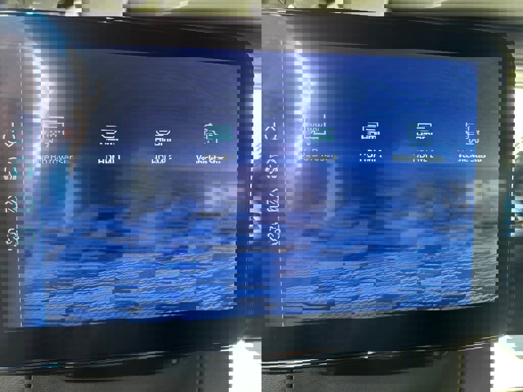 New 2026 Chevrolet Suburban Premier image 18