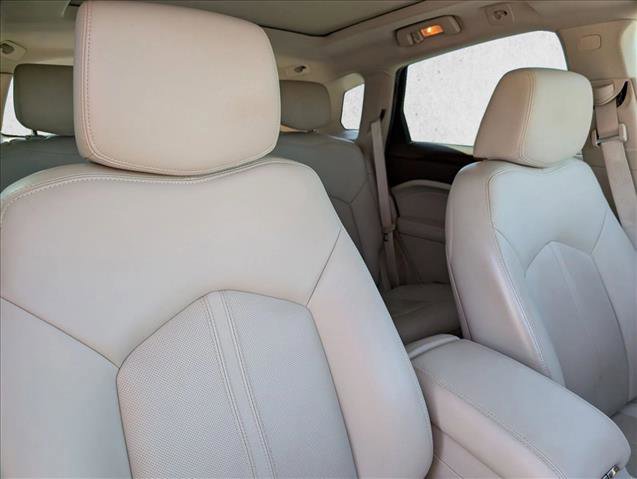 Used 2013 Cadillac SRX Luxury w/ Driver Awareness Package FWD image 19