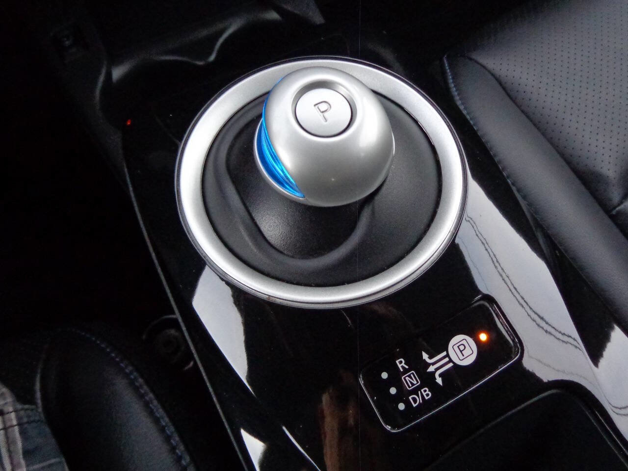 Used 2017 Nissan Leaf SL w/ Protection Package image 15