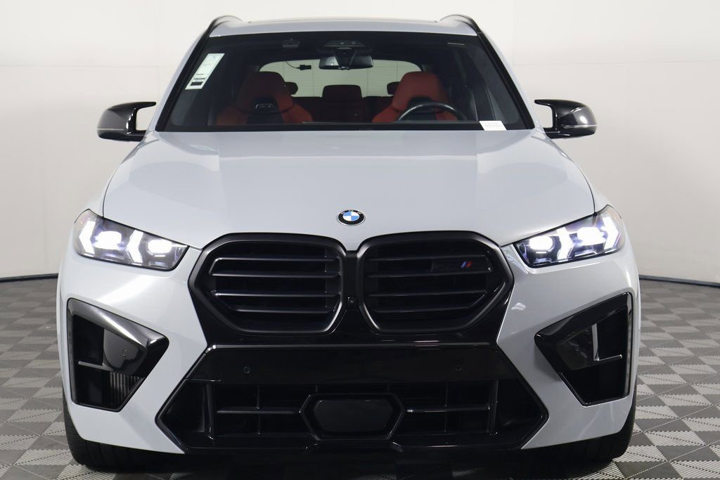 Used 2024 BMW X5 M Competition w/ Executive Package image 2