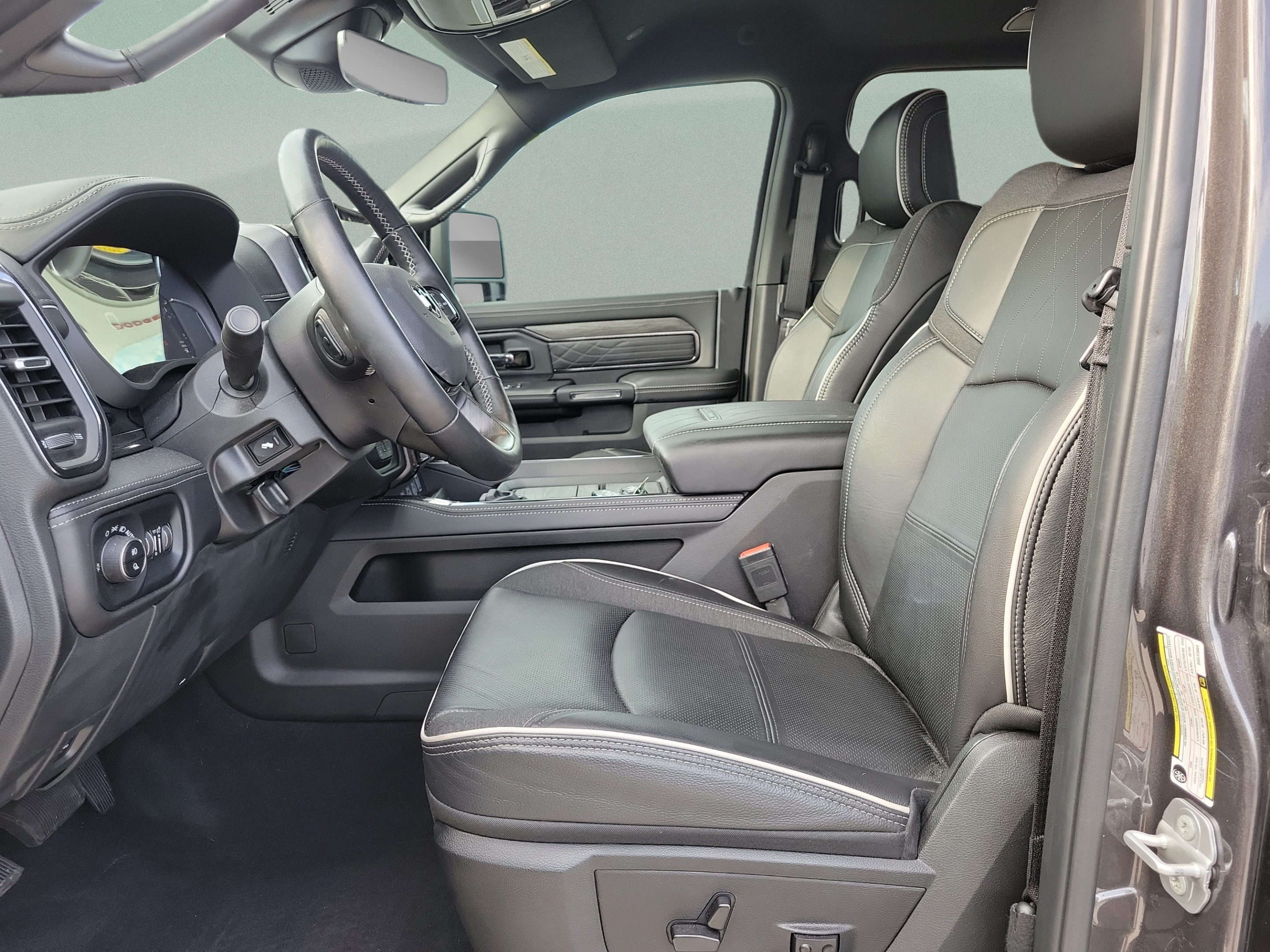 Certified 2025 RAM 2500 Limited AWD/4WD image 15