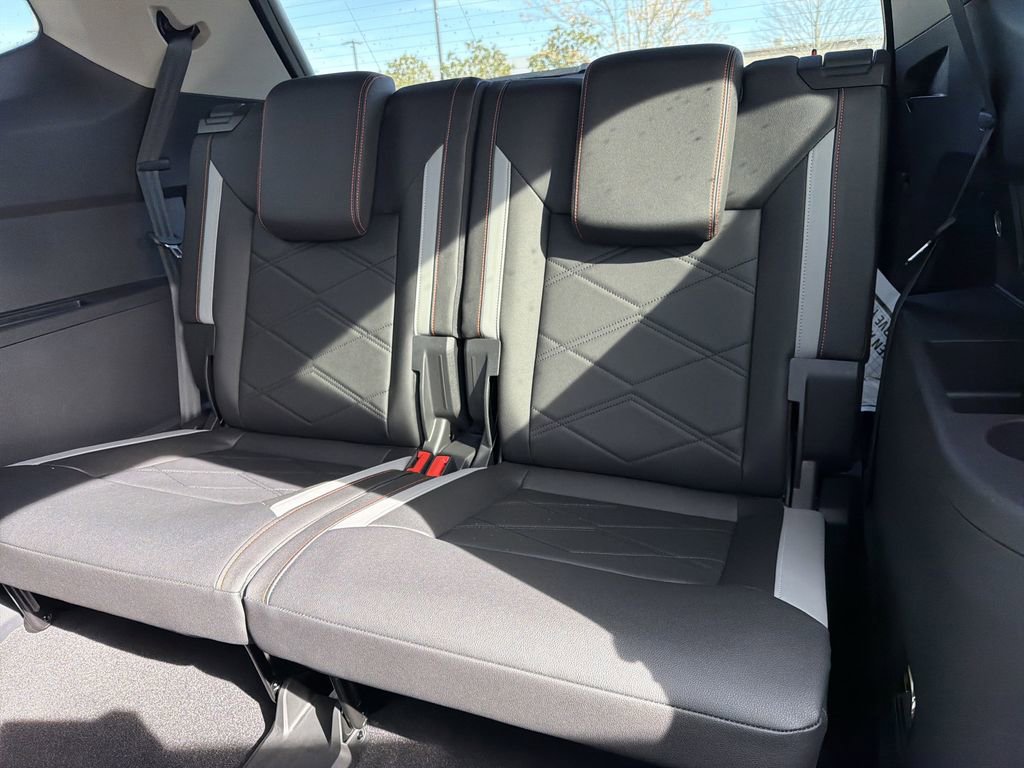 New 2026 Volkswagen Atlas Peak Edition AWD/4WD image 14