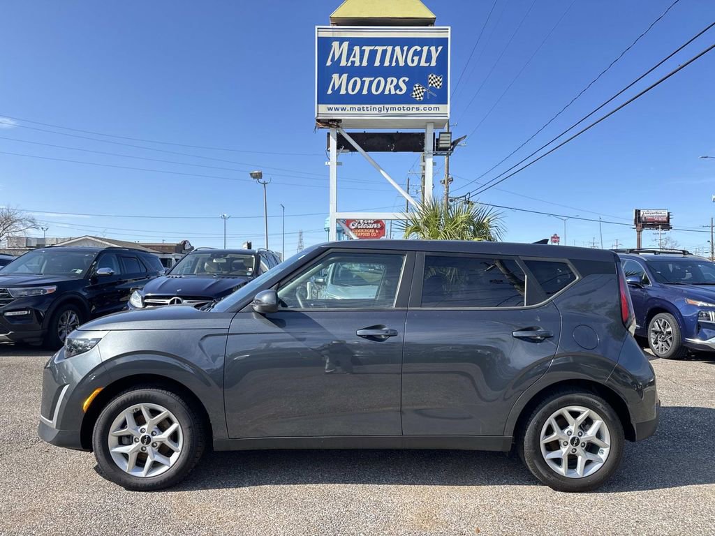 Used 2023 Kia Soul S image 4