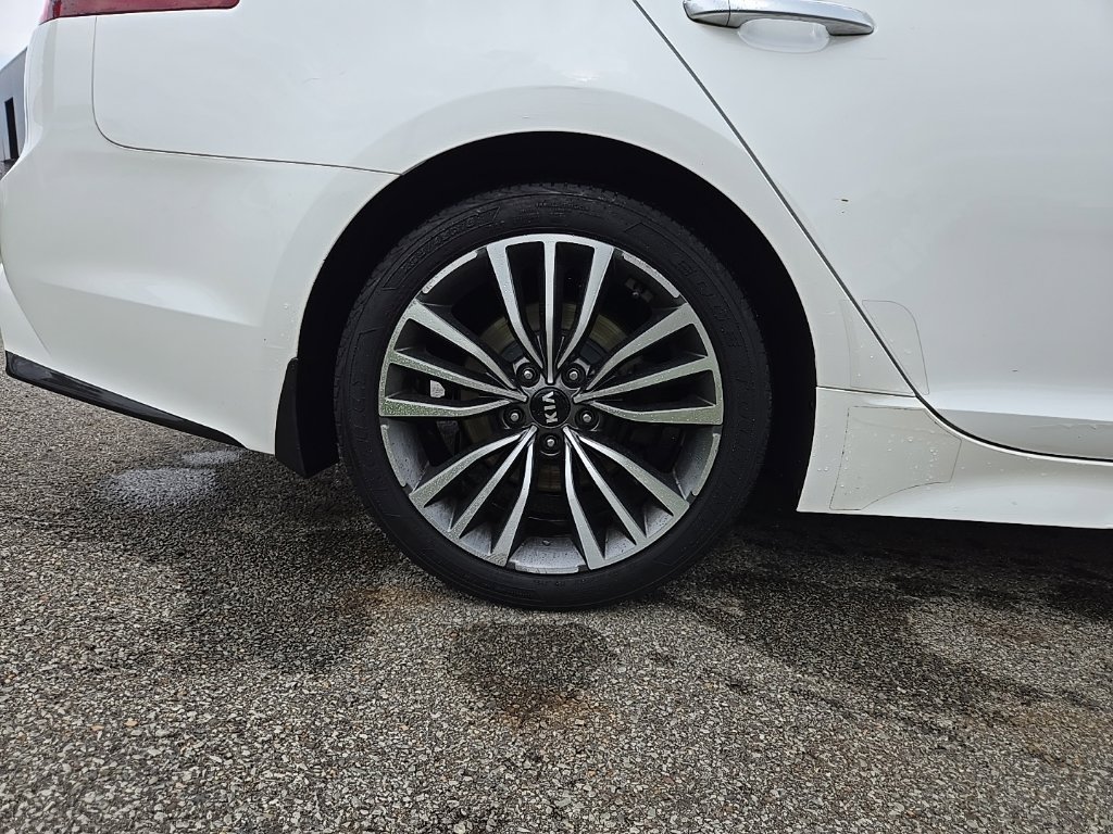 Used 2019 Kia Stinger AWD/4WD image 11