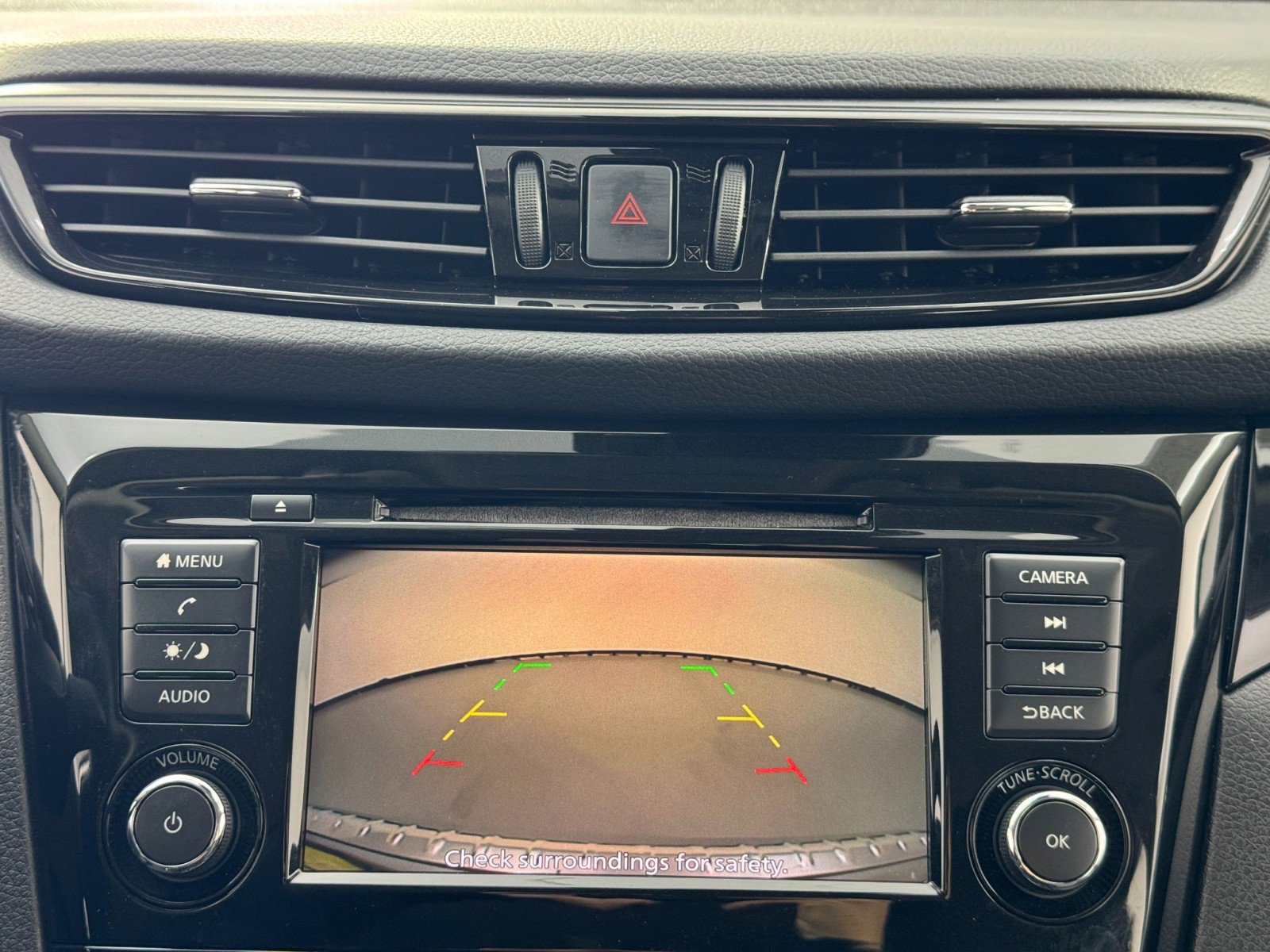 Used 2022 Nissan Rogue Sport SV image 25