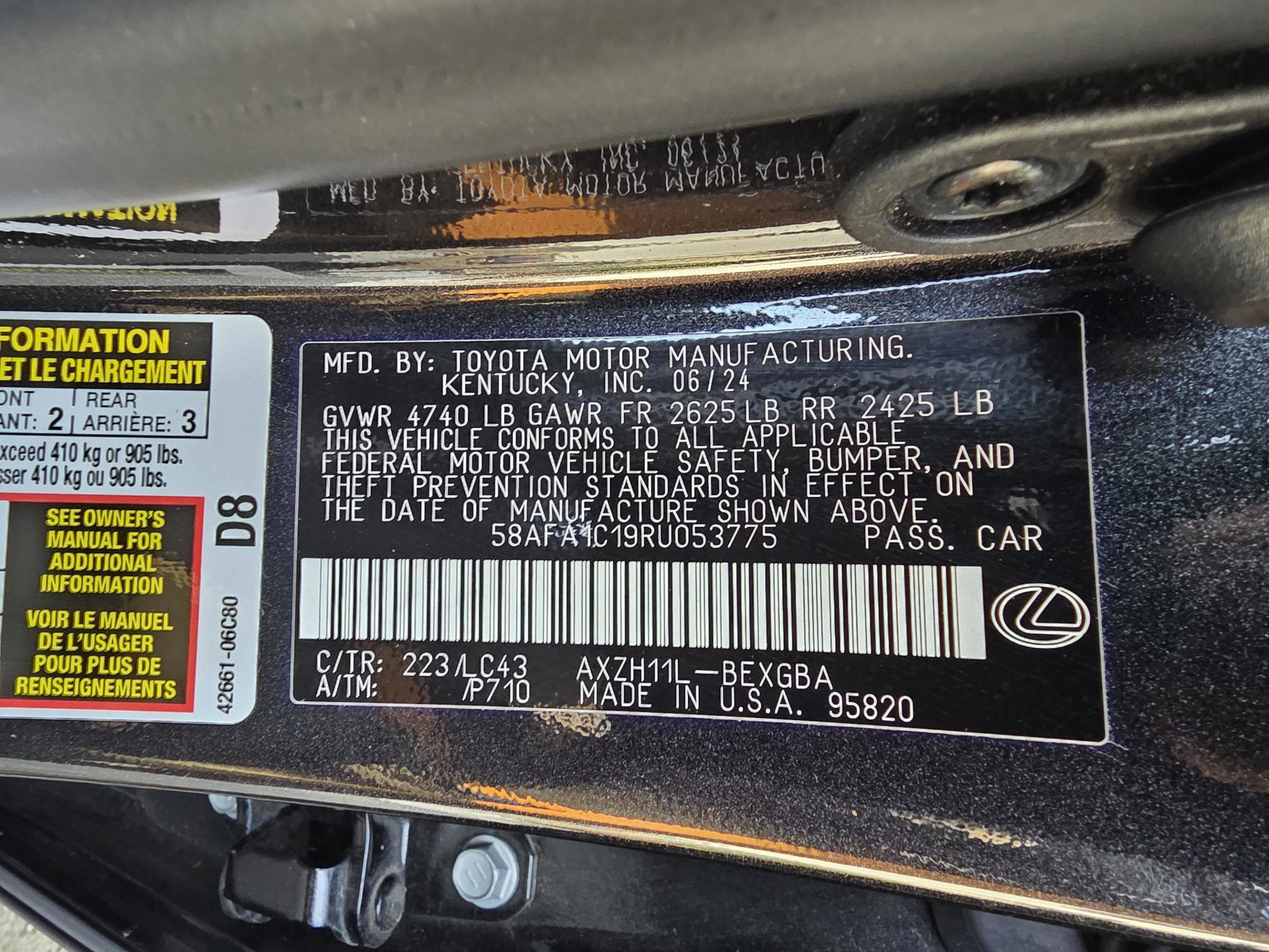 Used 2024 Lexus ES 300h Ultra Luxury w/ Accessory Package (Z1) image 10