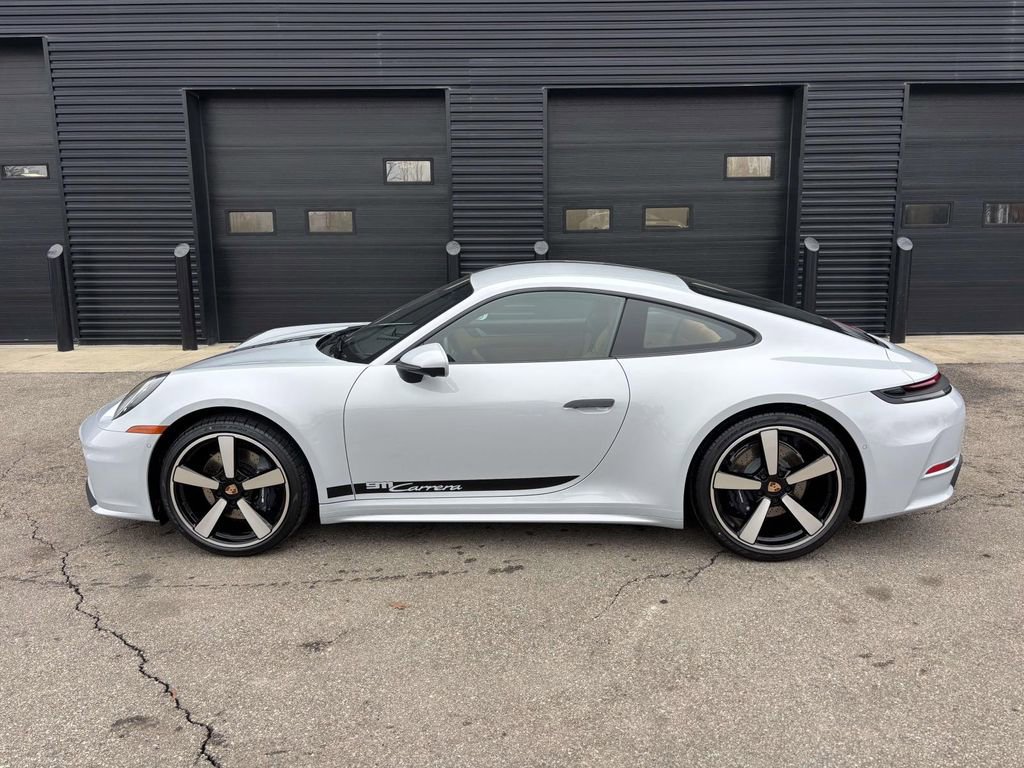 New 2026 Porsche 911 Carrera image 2