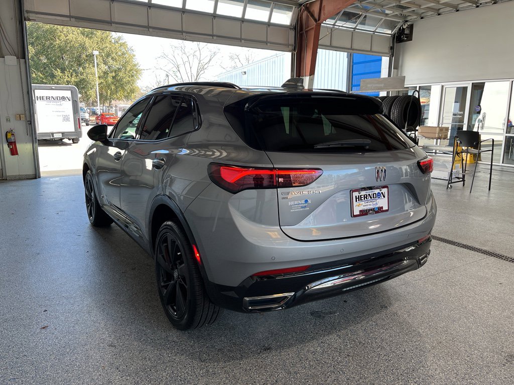 Used 2025 Buick Envision Sport Touring image 6
