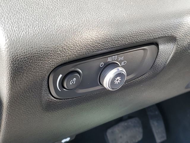 Used 2022 Chevrolet Traverse LT AWD/4WD image 10