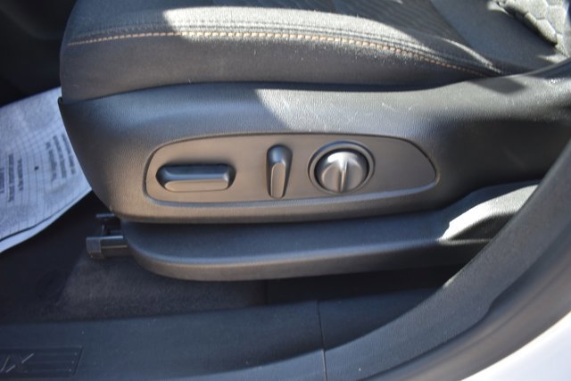 Used 2020 Chevrolet Equinox LT image 14