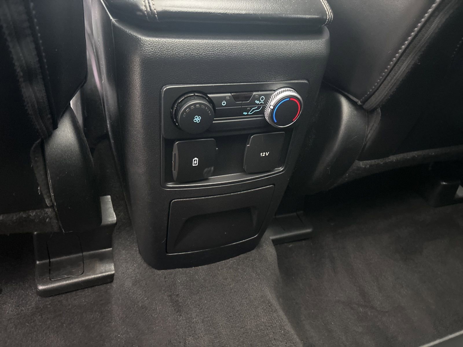 Certified 2022 Ford Explorer XLT w/ Equipment Group 202A image 37