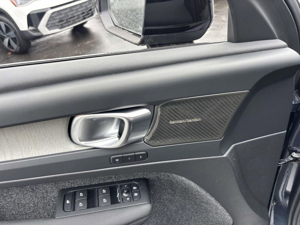 New 2026 Volvo XC40 B5 Plus w/ Protection Package Premier image 12