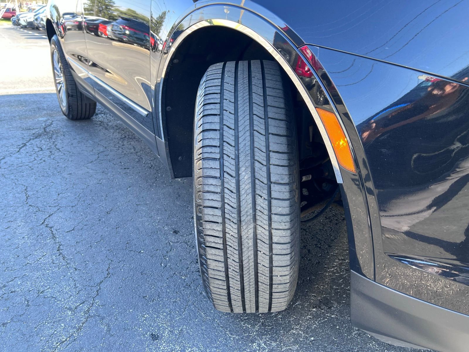 Used 2018 Cadillac XT5 Luxury w/ Driver Awareness Package image 19