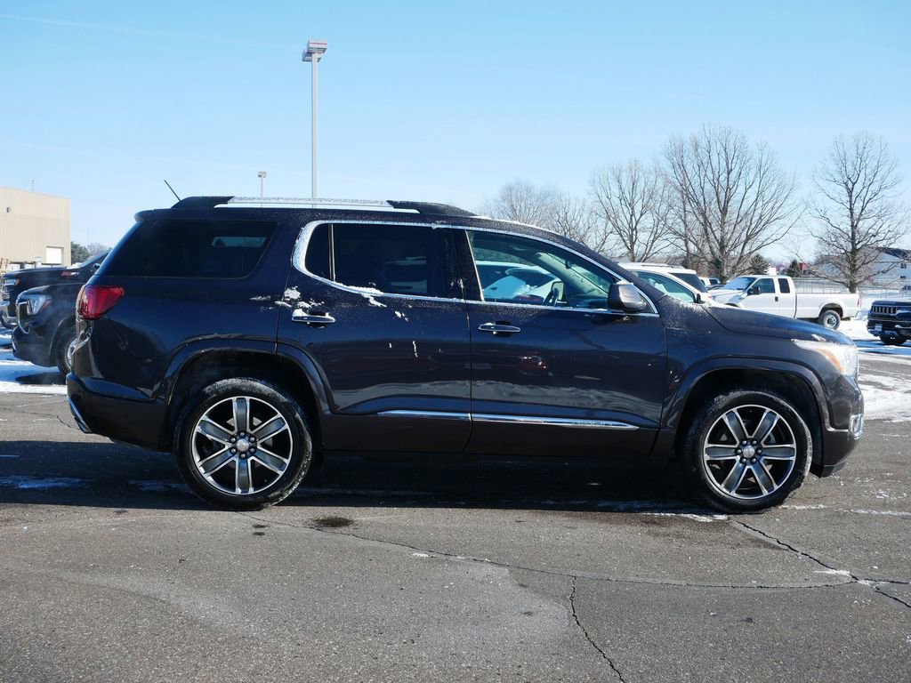 Used 2018 GMC Acadia Denali w/ Technology Package AWD/4WD image 11