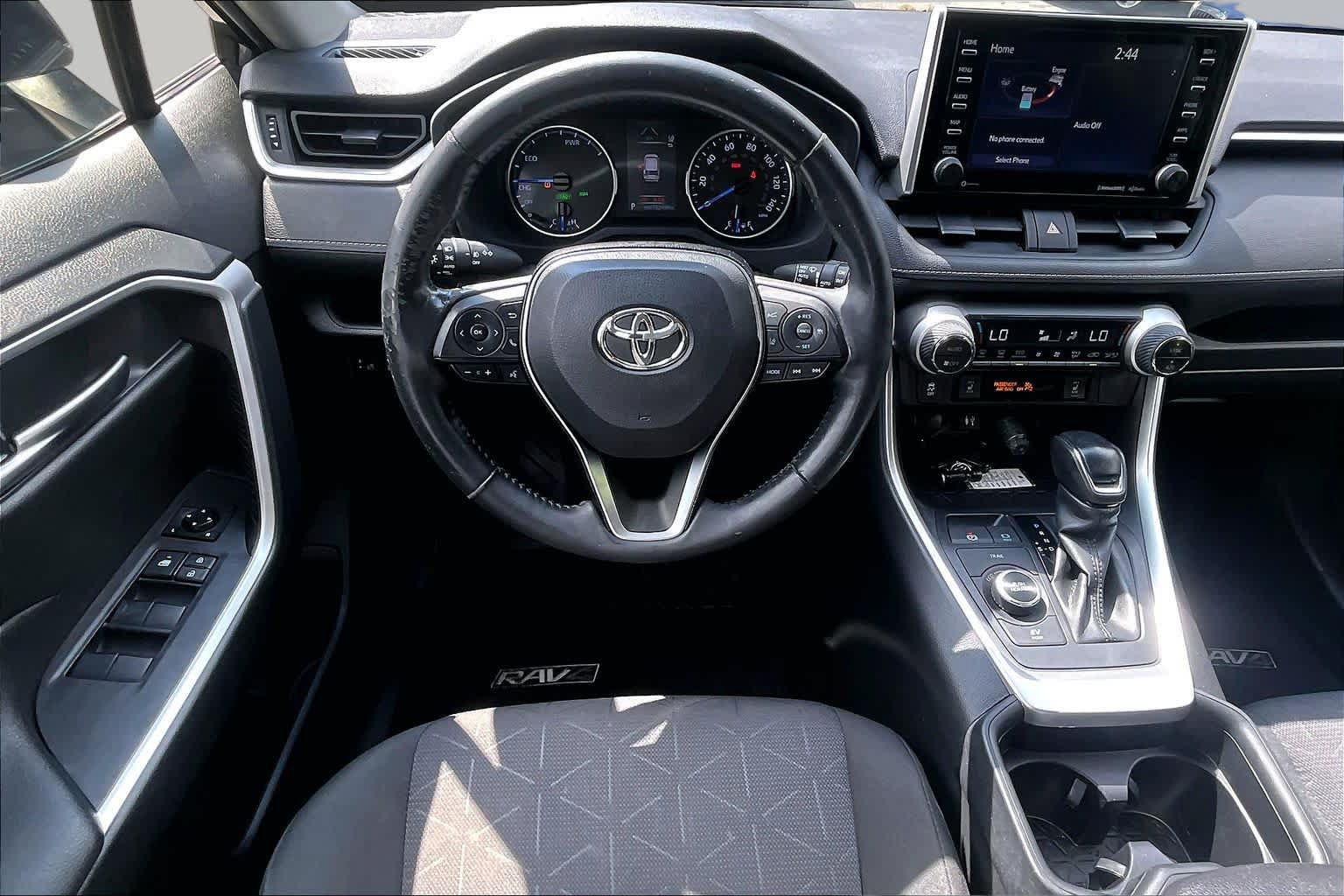 Used 2019 Toyota RAV4 XLE w/ Convenience Package AWD/4WD image 6