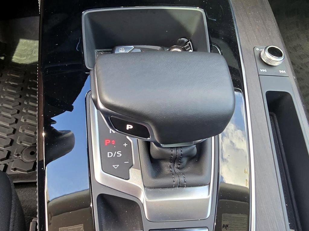 Used 2023 Audi Q5 2.0T Premium Plus w/ Premium Plus Package AWD/4WD image 20