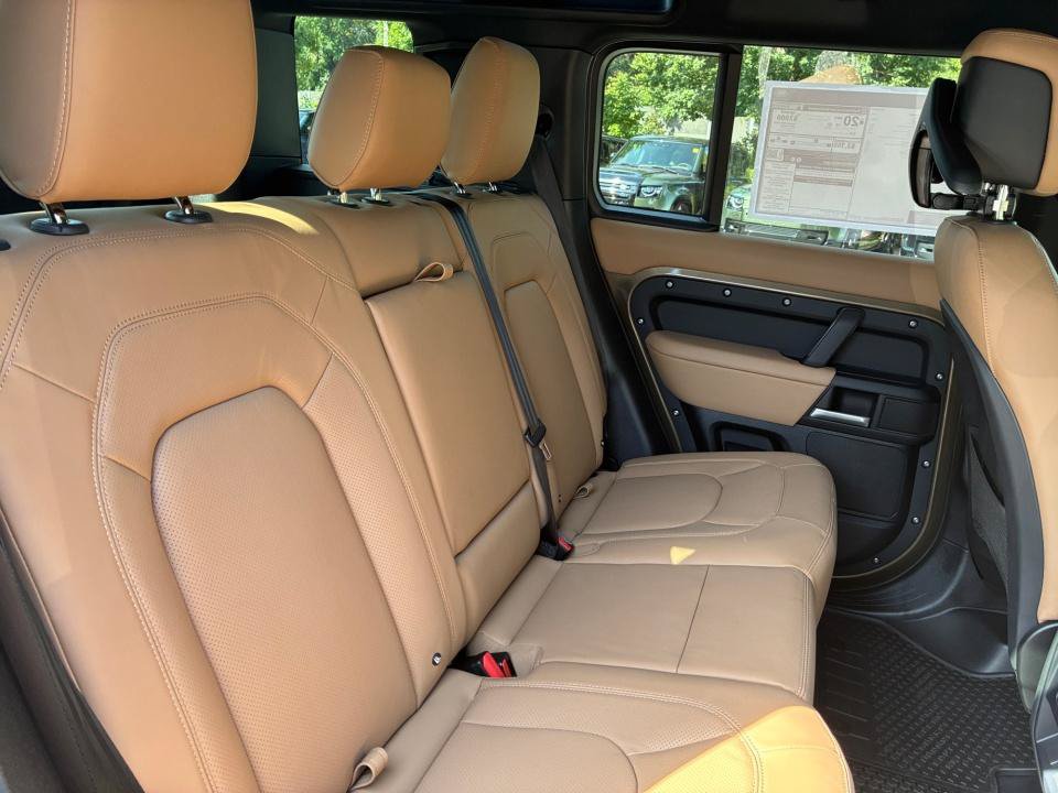 New 2026 Land Rover Defender 110 S AWD/4WD image 29