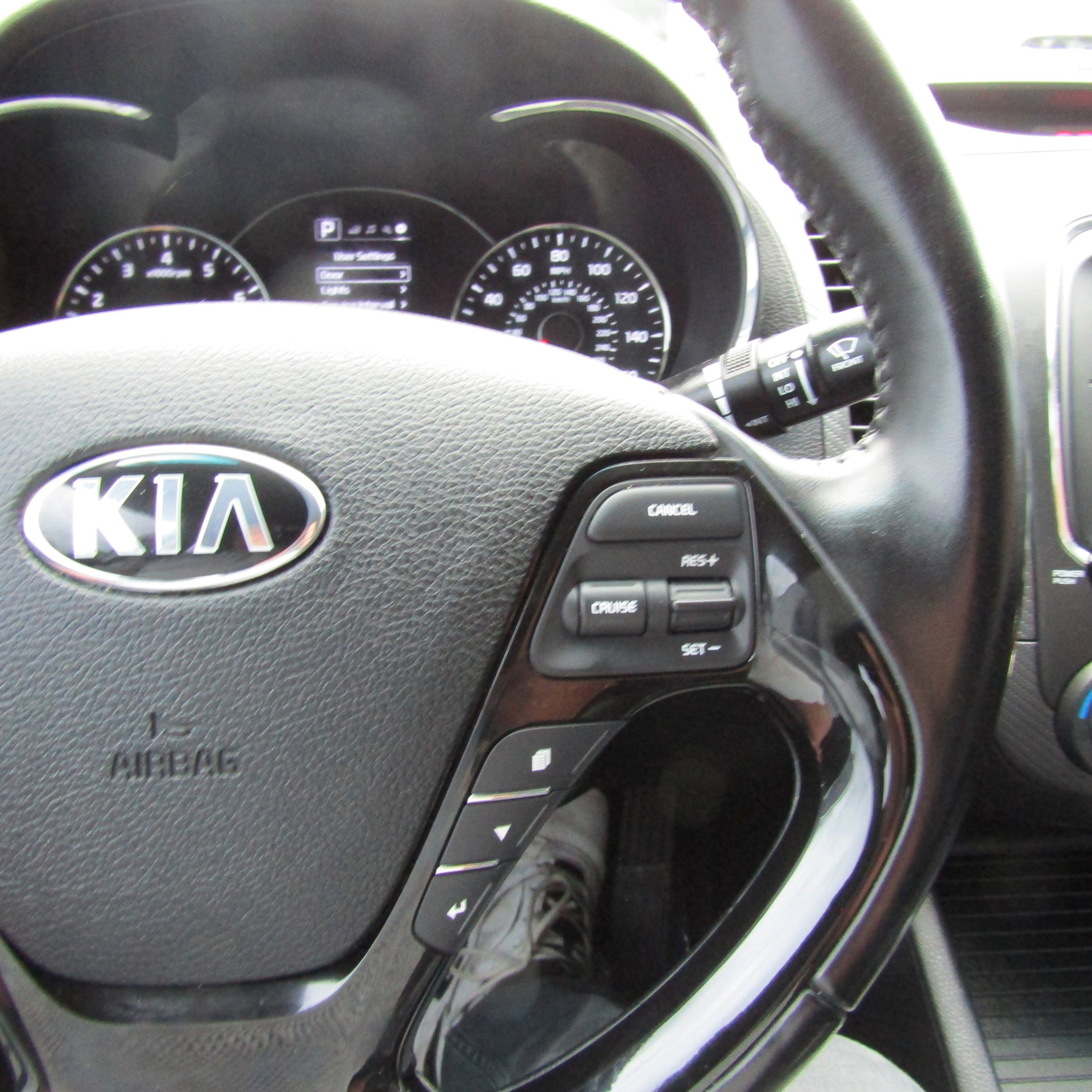 Used 2017 Kia Forte EX image 25