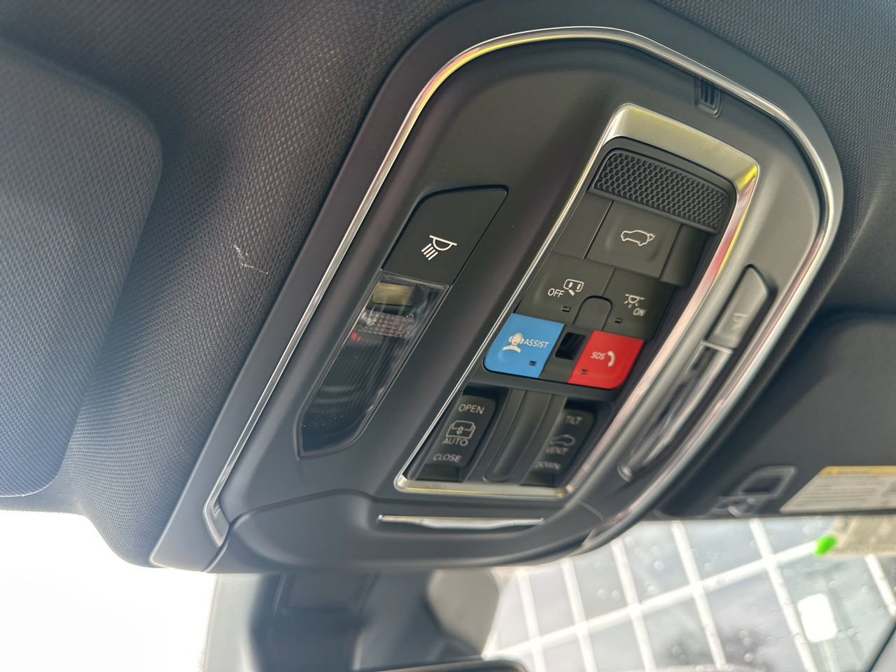 New 2026 Jeep Grand Cherokee Laredo image 21