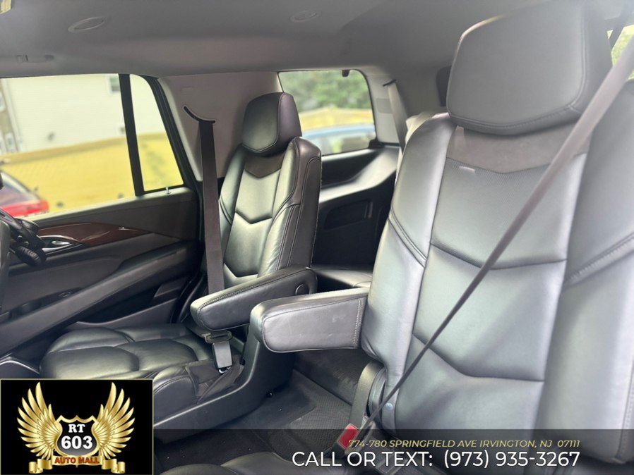 Used 2017 Chevrolet Tahoe LT w/ Luxury Package AWD/4WD image 9