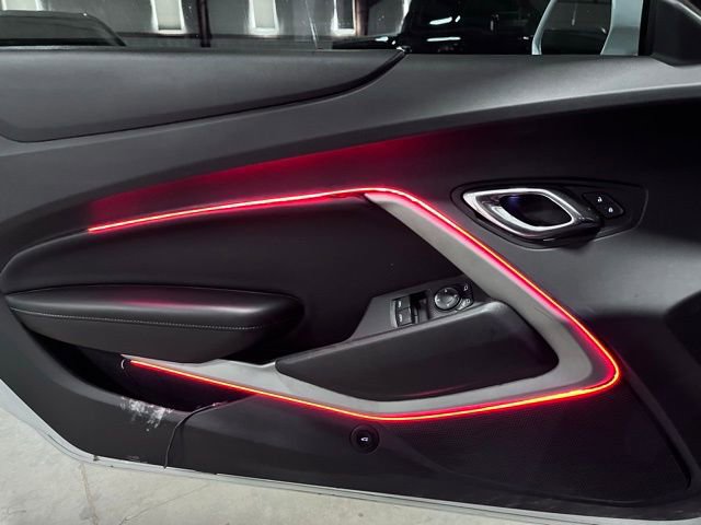 Used 2017 Chevrolet Camaro SS RWD image 16
