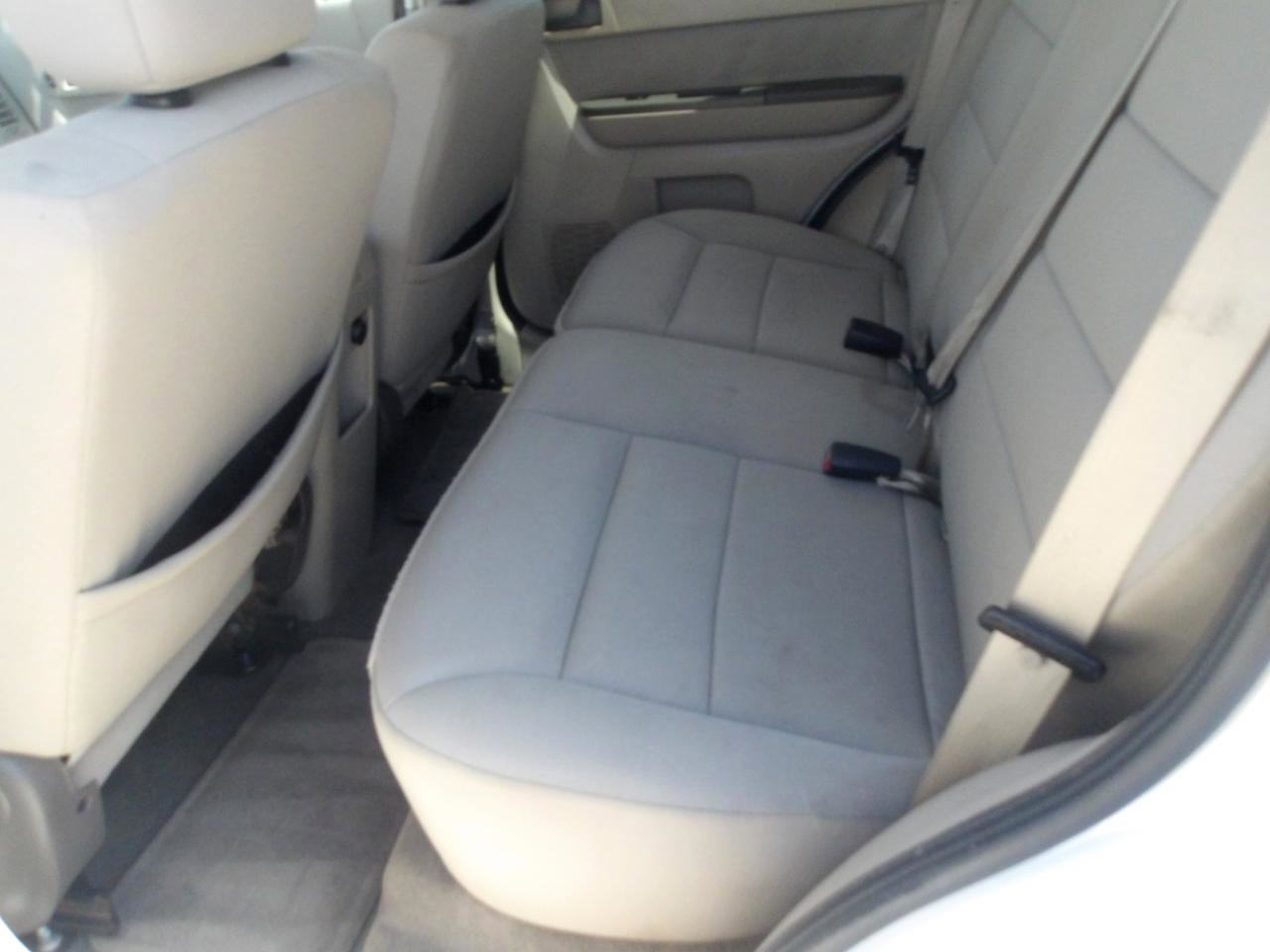 Used 2010 Ford Escape XLT FWD image 17