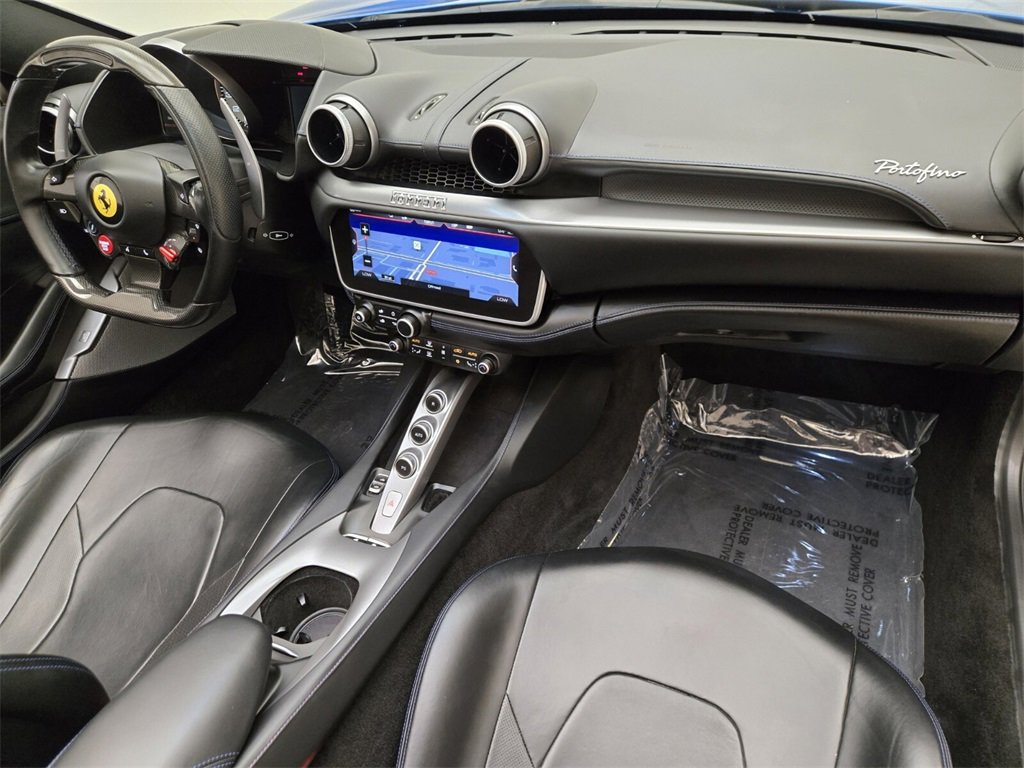 Used 2019 Ferrari Portofino image 25