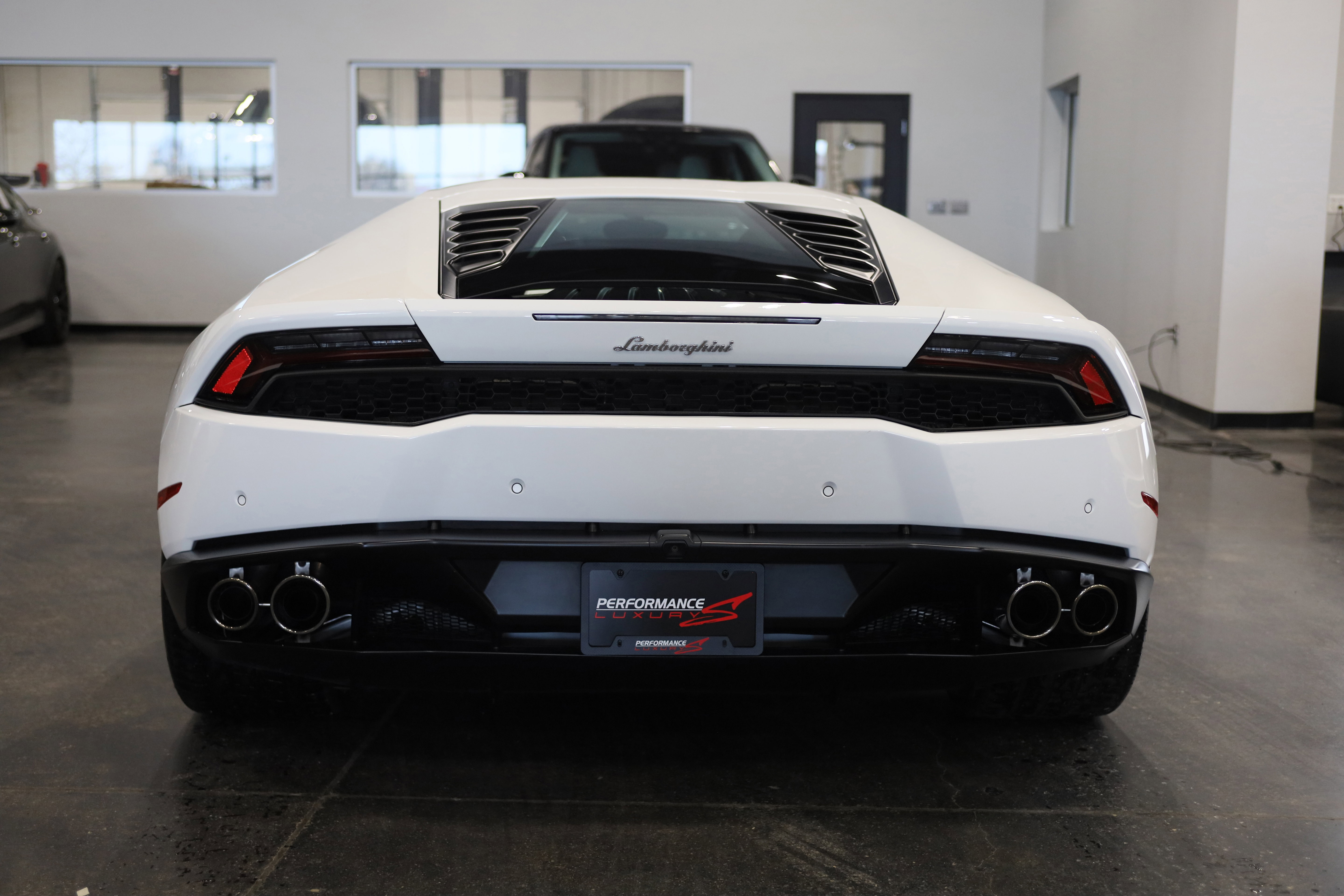 Used 2015 Lamborghini Huracan LP 610-4 image 5
