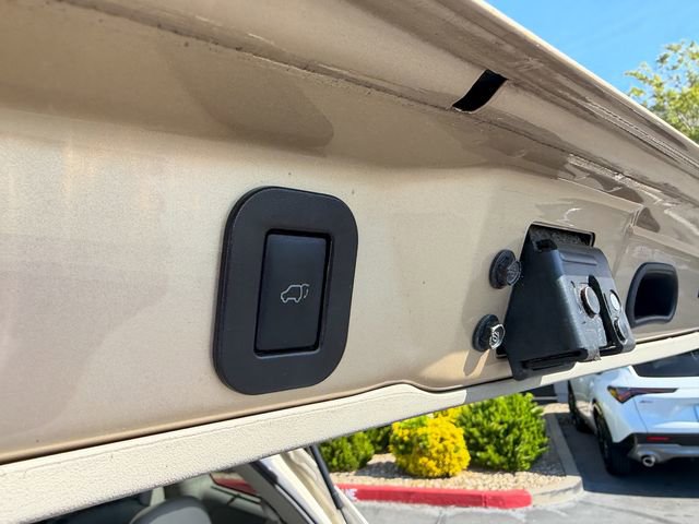 Used 2014 Toyota Sienna Limited w/ Limited Premium Package image 34