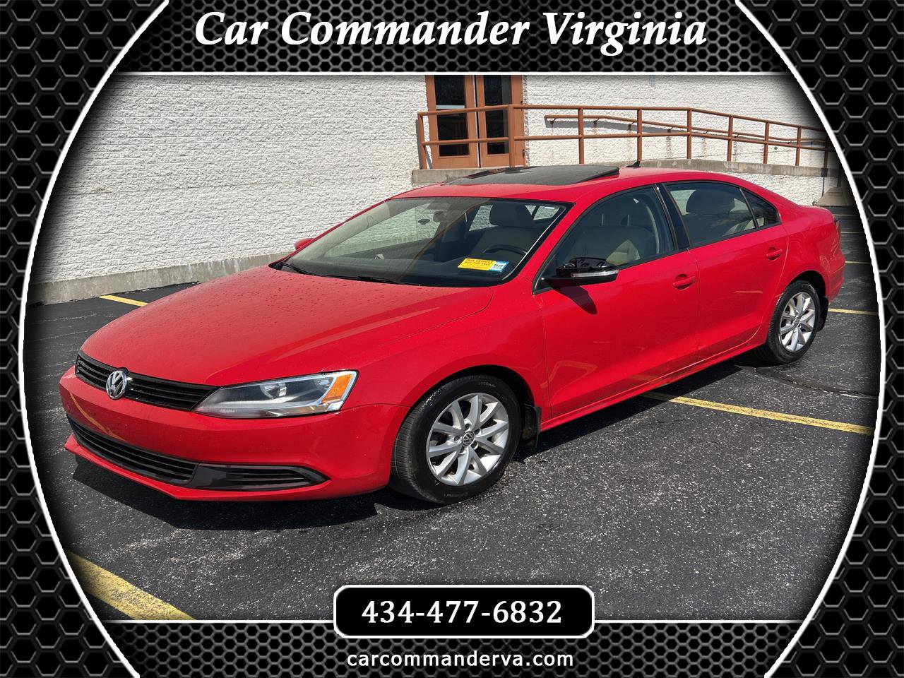 Used 2012 Volkswagen Jetta GLI FWD image 1