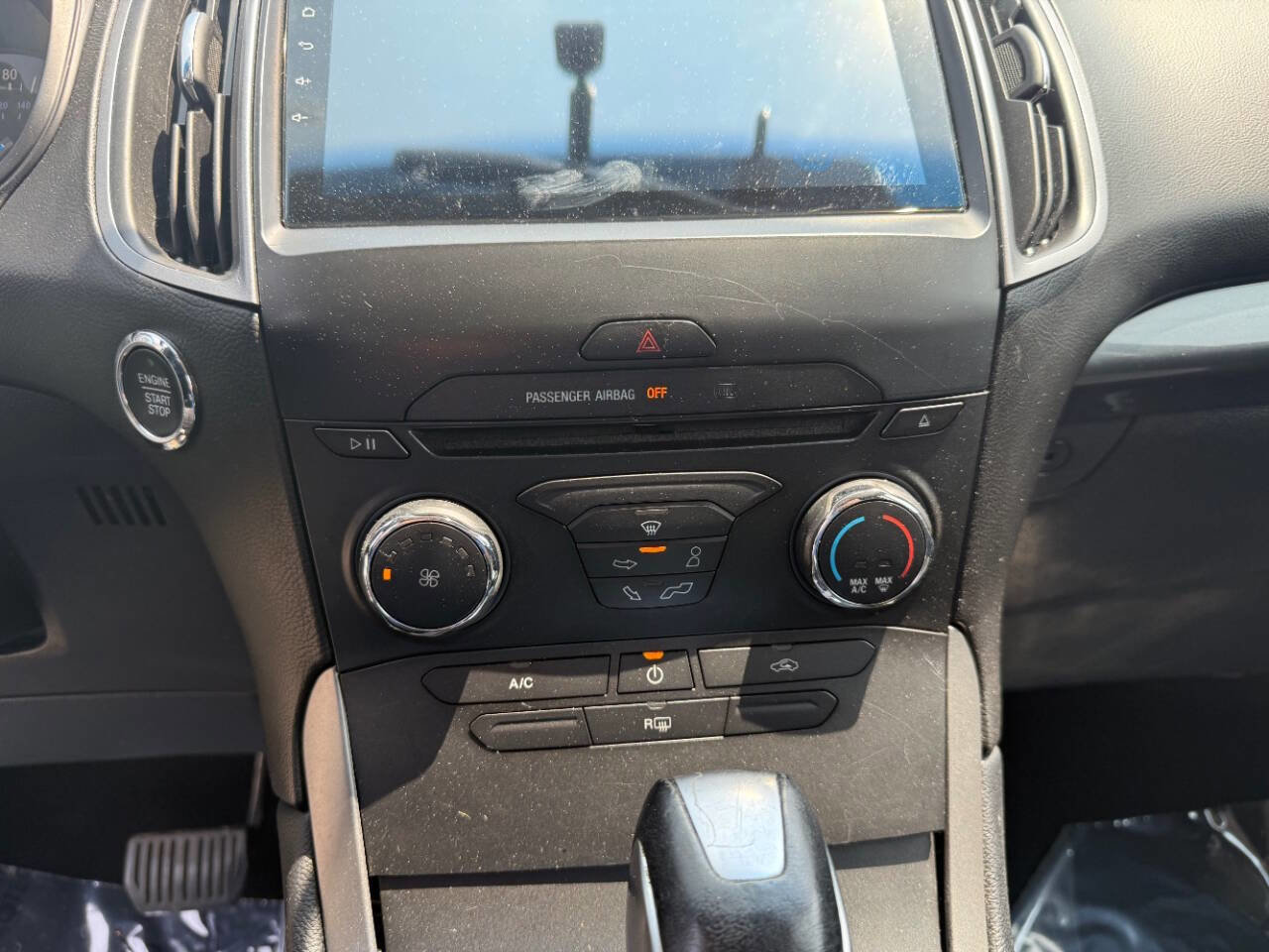 Used 2016 Ford Edge SE image 18