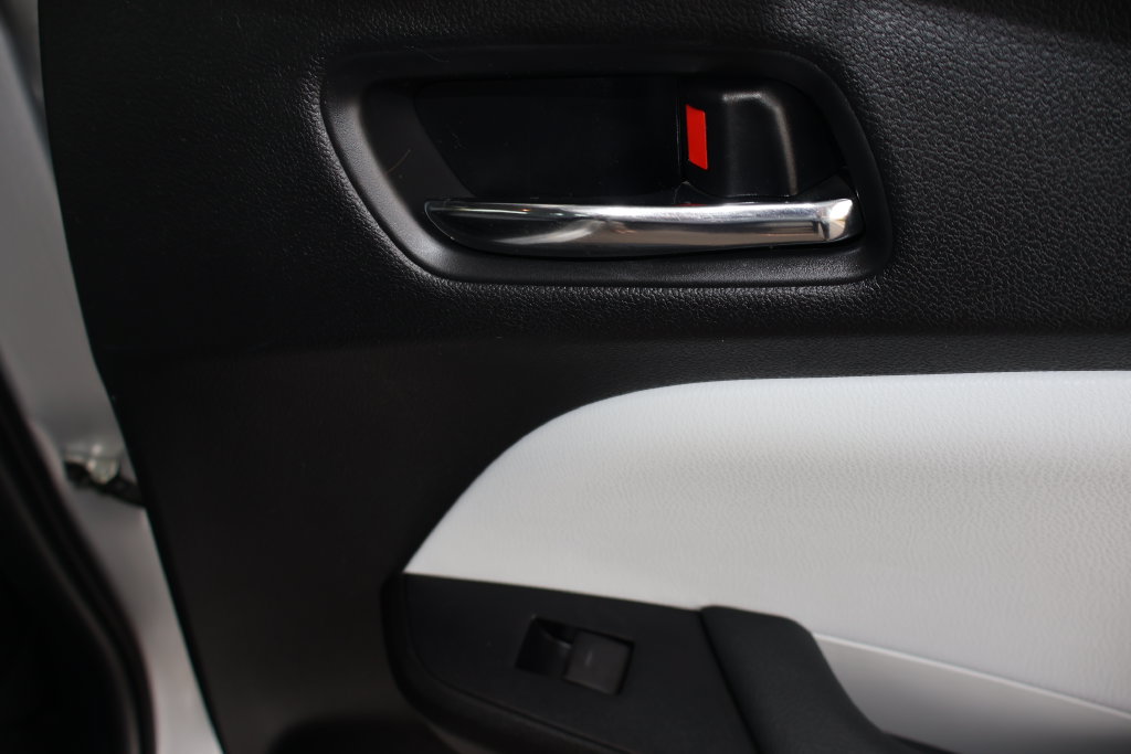 Certified 2020 Toyota Prius LE AWD/4WD image 49