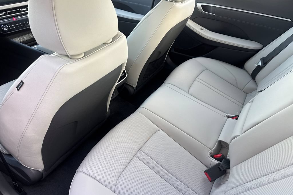 New 2026 Hyundai Sonata Limited FWD image 12